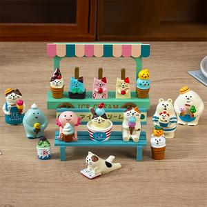 Decorazione per <span class=keywords><strong>Foto</strong></span> di <span class=keywords><strong>Gelateria</strong></span> Estiva, Gatto Cartoon Dipinto a Mano in Resina, Oggetto Artigianale - Product Image 1