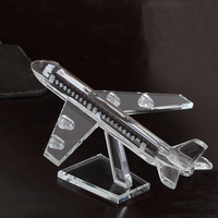 Vente en gros de cadeaux personnalisés Souvenir modèle d'avion en cristal 3d cadeaux d'affaires modèle d'avion en verre trophée
