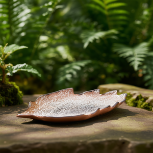 Fuente Tiermes Blanco 23 cm, plato de cerámica con forma de hoja para servir - Product Image 3