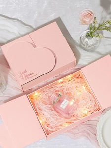 Confezione Regalo Cosmetica Personalizzata di Alta Gamma <span class=keywords><strong>per</strong></span> Compleanno e <span class=keywords><strong>San</strong></span> <span class=keywords><strong>Valentino</strong></span>, Laminazione Lucida con Stampa in Lamina d'Oro, Set Regalo <span class=keywords><strong>per</strong></span> <span class=keywords><strong>Lei</strong></span> - Product Image 3