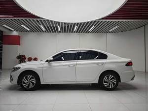 Volkswagen <span class=keywords><strong>Bora</strong></span> 2024 Usado, 280TSI, 116 CV, Motor L4 de Gasolina, Sedán de 5 Plazas, 200 KM/H de Alta Velocidad, Vehículo en Stock para la Venta - Product Image 2