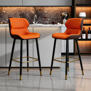 Set di Mobili da <span class=keywords><strong>Bar</strong></span> di Lusso Moderno con Piano in Marmo e Sgabelli in Pelle Arancione - Product Image 2