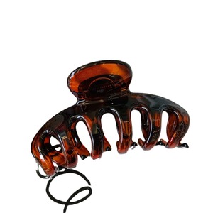 Nouvelle pince à cheveux géométrique en plastique de style européen et américain, élégante et simple, pince requin polie, accessoire <span class=keywords><strong>capillaire</strong></span> pour femme - Product Image 5
