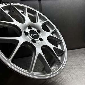 NJQS Özel Çok Kollu 18 19 20 İnç Alaşım Jantlar Spor Arabalar İçin Hafif Performans OEM ODM Dövme Jantlar - Product Image 2