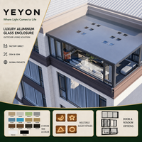 Véranda en verre Yeyon OEM avec toit intégré, insonorisée, dotée de plusieurs puits de lumière et de baies vitrées fixes, pour extérieur