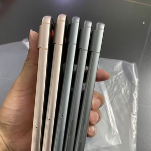 Smartphone Pixel 8 Argent Or Rose Corps en Aluminium Boutons Latéraux Plusieurs Couleurs Disponibles - Product Image 5