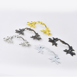 European Style Zinc Alloy Drawer Handle 75mm Bar Shape <b>Cabinet</b> Wardrobe Pull Decorative Leaf Design - Product Image 3