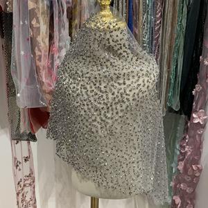 <span class=keywords><strong>Tulle</strong></span> scintillant argenté avec strass, tissu luxueux en maille de nylon pour robes de soirée, robes de mariée, costumes de scène - Product Image 2