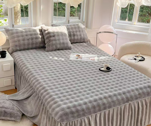 Venta <span class=keywords><strong>de</strong></span> fábrica Coral Fleece Ecológico Cama <span class=keywords><strong>de</strong></span> invierno Falda Conjunto <span class=keywords><strong>de</strong></span> tres piezas Borde <span class=keywords><strong>de</strong></span> encaje Estilo moderno Respetuoso con la piel para uso doméstico - Product Image 6