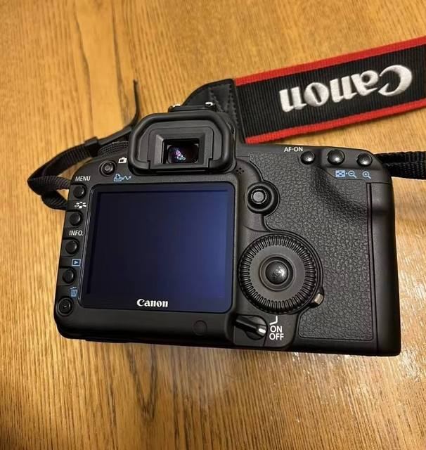 Ready to Ship Used EOS 5D Mark II Full Frame Professional Digital SLR Camera Body