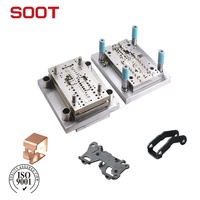Moule de poinçonnage professionnel personnalisé multi-cavités, conçu en CAD, en ABS/PP/PC/PA, avec traitement de surface pour composants électriques