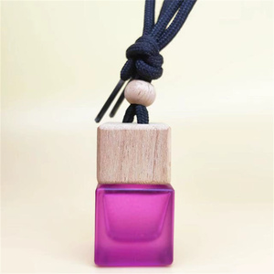 8ml Vacío Coche Perfume Difusor Botella Vidrio Auto Ambientador con tapón de rosca para aceites esenciales - Product Image 3