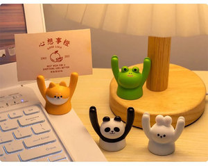 Porta carte di rifornimento ispiratore in resina piccolo animale cane rana maiale decorazione decorazione da tavolo biglietto da visita foto porta memo - Product Image 1