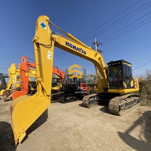 Excavadora de cadenas KOMATSU PC160 de segunda mano: Compatible con una amplia gama de accesorios para una gran versatilidad en el lugar de trabajo - Product Image 1