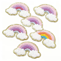 Penjualan Panas Patch Bordir Tangan Kecil Berbentuk Hati Bintang Chenille Berwarna-warni untuk Pakaian yang Terbuat dari Kain Felt.
