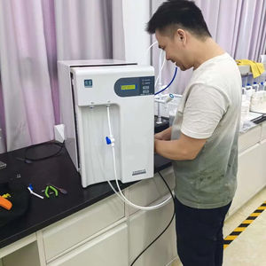 Instruments de laboratoire à eau ultra-pure: outils essentiels pour une expérimentation de laboratoire fiable - Product Image 1