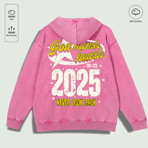 Sweat à capuche 100% coton lavé avec inscription graphique « Dieu répare les cœurs 2025 Ne regardez jamais en arrière », plusieurs couleurs - Product Image 5