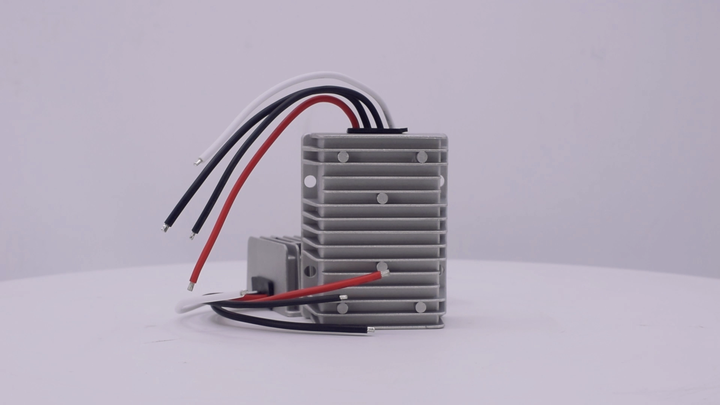 Transformador Findmall 12V Para 24V DC - Conversor 360W Ideal Para Caminhões E Ônibus