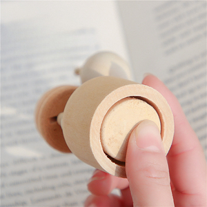 Marionnette en bois créative mignonne artisanale Mini décoration de bureau drôle dansant à bascule étudiant Puzzle pour enfants jouets cadeaux - Product Image 6