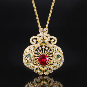 Collier pendentif porte-bonheur chinois ajouré fait main, élégant et écologique, avec insert en cuivre et zircone cubique rouge <span class=keywords><strong>de</strong></span> 9 mm - Product Image 3