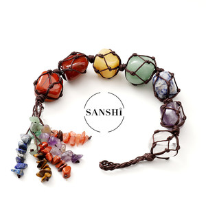 Juego de adornos para colgar en la pared de 7 Chakras <span class=keywords><strong>Feng</strong></span> <span class=keywords><strong>Shui</strong></span>, piedras preciosas semipreciosas caídas, borlas, <span class=keywords><strong>cristales</strong></span> <span class=keywords><strong>colgantes</strong></span> para ventana para decoración curativa - Product Image 1