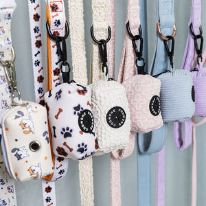 Bolsa de neopreno para caca de perro, soporte para bolsa de basura para caca de mascotas, dispensador para perros, accesorios para mascotas para arnés, correa para perro - Product Image 2