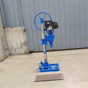 Mini impianto di perforazione portatile per pozzi d'acqua 20 m <span class=keywords><strong>30</strong></span> metri azionato a mano 50M 46mm a 110mm trivellazione con nucleo componente del motore - Product Image 4