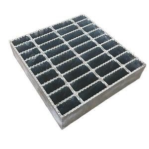 Plataforma de Rejilla de Acero Galvanizado para Pasarelas Industriales y Escalones - Product Image 1