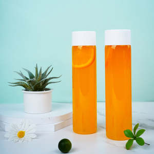 ขวดน้ำพลาสติกใสทรงสี่เหลี่ยมขนาด2ออนซ์4ออนซ์1ขนาดสำหรับน้ำดื่มปรับแต่งโลโก้ได้ - Product Image 1