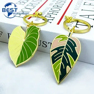 Hot Selling Metal Crafts Luxury Women Custom Accessories Cartoon Cute Key Chain Metal Leaf Keychain