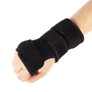 สายรัดปรับระดับได้ ที่รัดข้อมือแบบกลับด้านได้ อุปกรณ์ป้องกันฝ่ามือ อุปกรณ์ป้องกันการบาดเจ็บจากการเล่นกีฬา บรรเทาอาการปวดเอ็นอักเสบ โรคอักเสบจากอุโมงค์ข้อมือ ข้ออักเสบ ขวา ซ้าย - Product Image 3