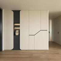 Armoire à chaussures murale sur mesure, porte invisible sans poignée, rangement compact intégré pour entrée étroite de condo
