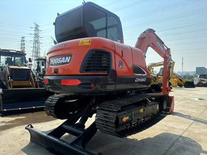 รถขุดขนาดเล็ก Doosan DX60 มือสอง เครื่องยนต์ Doosan 6 ตัน รุ่นปี 2022 รับรองจากเกาหลี ปั๊ม ENERPAC Kawasaki สภาพดี - Product Image 4
