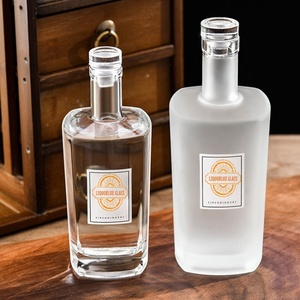 Bouteille en verre super flint transparent mat carré de 500 ml et 750 ml, écologique, pour whisky, spiritueux, vodka, <span class=keywords><strong>gin</strong></span>, brandy, avec sérigraphie – Vente en gros - Product Image 2