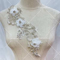 Strass en cristal en forme de feuille d'or de haute qualité, technique thermocollante, patch appliqué pour fleurs de mariée, vêtements et sacs