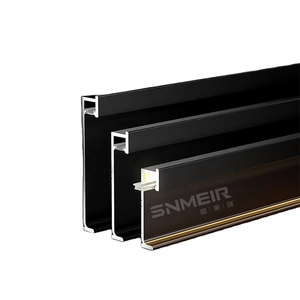 Plinthe décorative LED moderne en aluminium, éclairage d'ambiance dimmable pour résidence de luxe et hôtel - Product Image 1