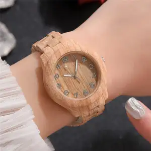 Mode Marke Frauen Holz Uhr Luxus Imitation Holz Uhr Vintage Leder Quarz Holz Farbe Uhr Weibliche Einfache Uhr Heißer