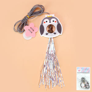 Juguete Interactivo Retráctil y Ajustable de Nylon y Plástico con Catnip para Colgar en la Puerta, Suministros para Mascotas con Características Sostenibles - Product Image 2