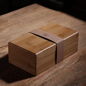 Boîte en bambou rectangulaire faite à la main pour le rangement de bijoux, cadeau artisanal, taille personnalisable, origine Comté de Cao, numéro de référence 4165 - Product Image 1