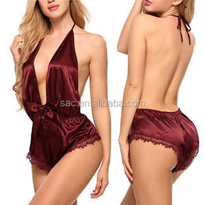SacKnove Z383 vente en gros de dentelle chaude nuisette romantique lisse vêtements de nuit V profond dos nu licou femmes matures Lingerie Sexy - Product Image 3