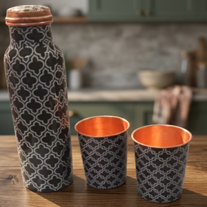 Bouteille d'eau en cuivre à double paroi écologique de designer avec ensemble en verre, portable et personnalisable pour la maison et le bureau - Artisanat indien - Product Image 1