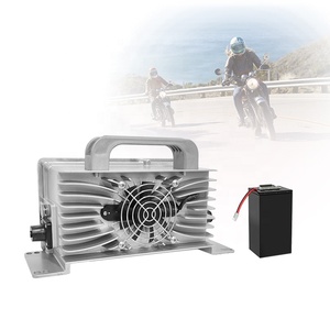 <span class=keywords><strong>Cargador</strong></span> impermeable a bordo de carga rápida 1.4kw 60V 15a 72V15A <span class=keywords><strong>Cargador</strong></span> de batería de iones de <span class=keywords><strong>litio</strong></span> para motocicleta eléctrica - Product Image 1
