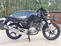 Moto Yamaha YBR 125 à quatre temps, moteur silencieux, grand réservoir de carburant, longue autonomie, faible entretien, norme Euro V, export