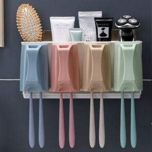 Set Familiare di Quattro Pezzi per Accessori da Bagno, Portaspazzolini Multifunzione da Parete <span class=keywords><strong>in</strong></span> <span class=keywords><strong>Plastica</strong></span> Ecologica Colorata - Product Image 2
