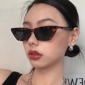 Gafas de sol estilo ojo de gato para mujer, montura completa, protección UV400, estilo retro, protección solar para adultos, estilo 2024 - Product Image 2