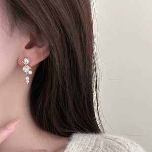 Pendientes de Borla Versátiles de Estilo Retro para Mujer, Plata de Ley S925 con Perlas Dispersas, Joyería Larga de Alta Gama en Oro de 18K - Product Image 2