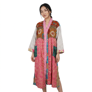 Ropa de Dormir Moderna y Elegante para Mujer, Kimono de Seda Suave Estilo Bohemio de Lujo, Cuello en V, Cordón Ajustable, Transpirable, Mangas Largas - Product Image 1
