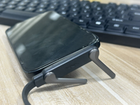 Câble en nylon tressé 2-en-1 Type-C vers Type-C 240W PD à charge rapide avec support de téléphone pliable invisible pour ordinateur – Vente en gros