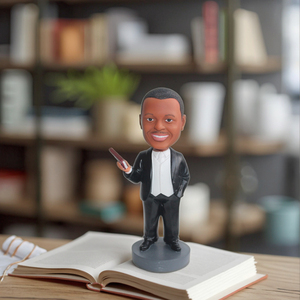 Résine Artisanat Dessin Animé Haut-Parleur Bobblehead Figurine Creative Orator Poupée Humoristique Bureau Décor Bureau Voiture Décoration de La Maison - Product Image 1