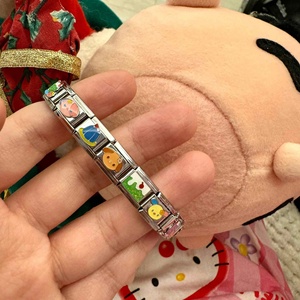 สร้อยข้อมือสไตล์อิตาลี ชาร์มส์แบรนด์ดัง แฟชั่นกำไลข้อมือสแตนเลส สร้อยข้อมือชาร์มส์อิตาลี ชุบทอง 18k - Product Image 4